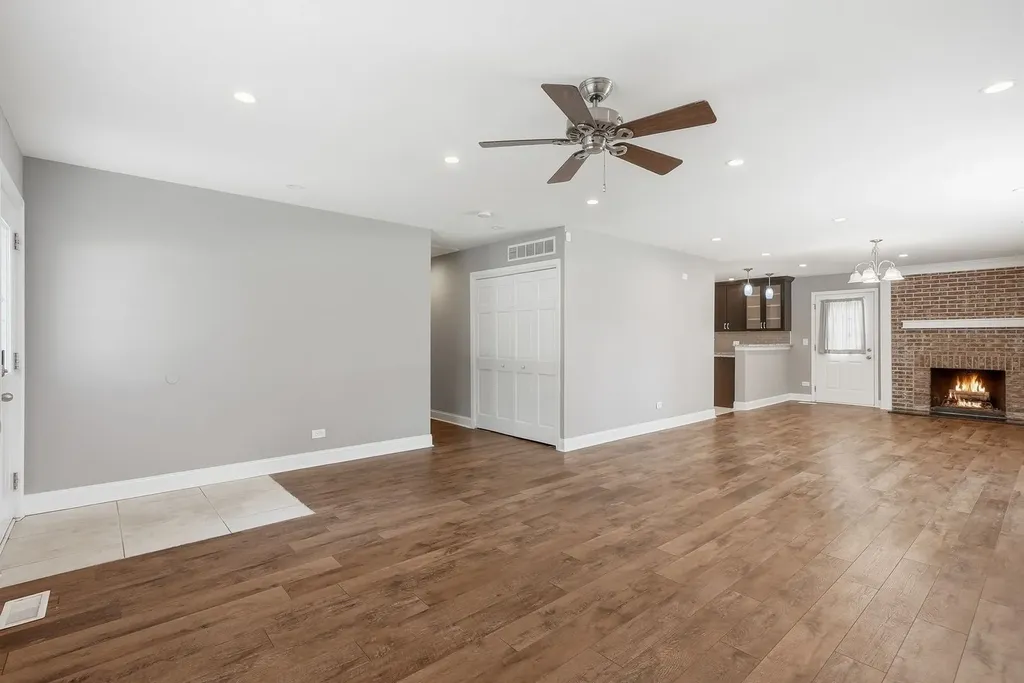 416 Ingleside Drive Bolingbrook IL 60490