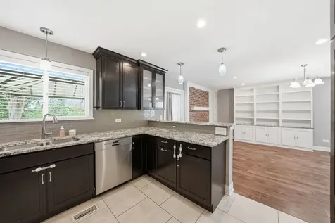 416 Ingleside Drive Bolingbrook IL 60490