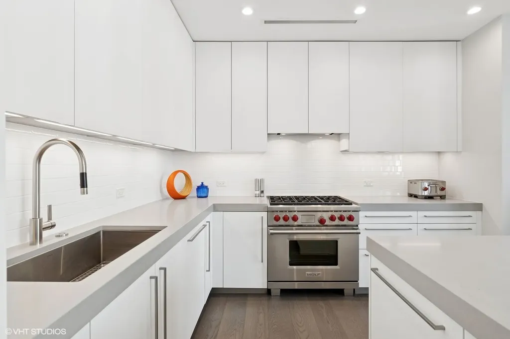 403 North Wabash Street Chicago IL 60611