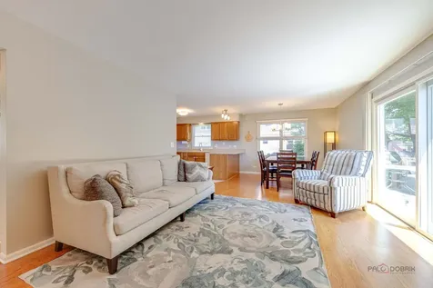 317 Wooded Knoll Drive Cary IL 60013