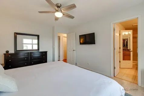 317 Wooded Knoll Drive Cary IL 60013