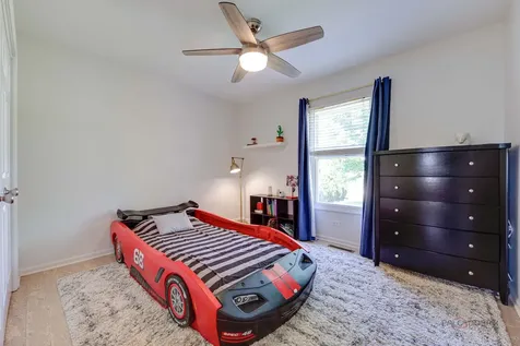317 Wooded Knoll Drive Cary IL 60013