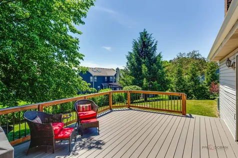 317 Wooded Knoll Drive Cary IL 60013