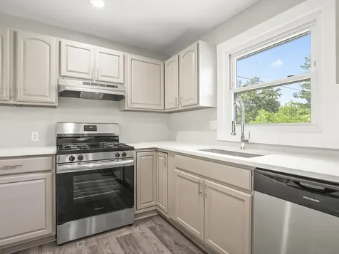 198 Winona Drive Machesney Park IL 61115