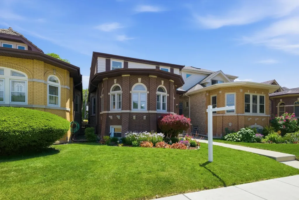 1755 North New England Avenue Chicago IL 60707