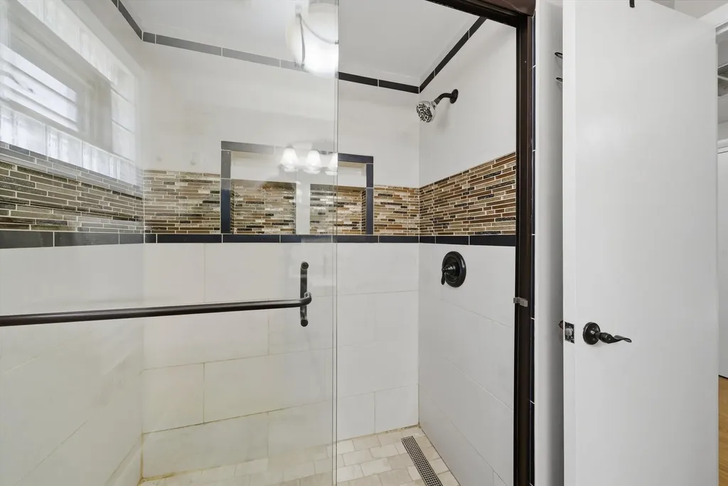1755 North New England Avenue Chicago IL 60707