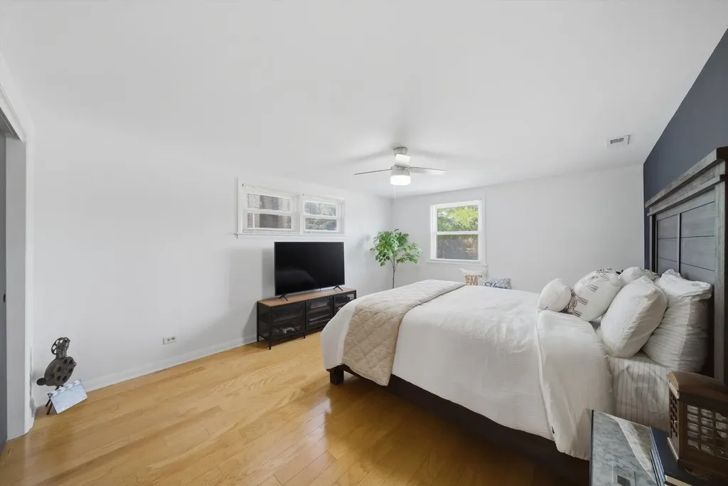1755 North New England Avenue Chicago IL 60707