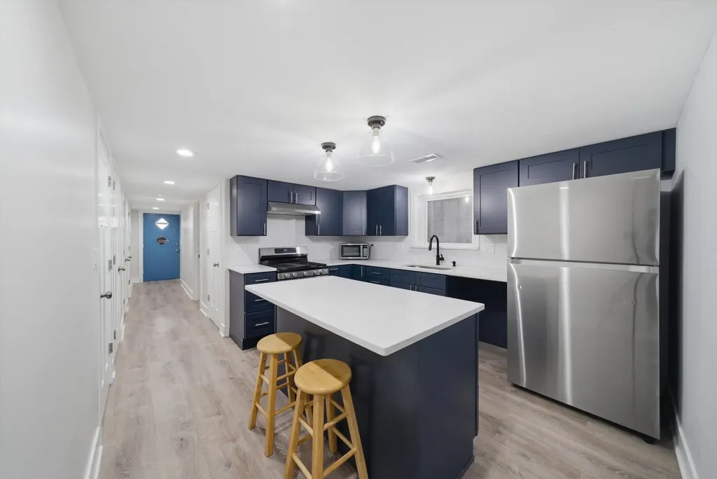 1755 North New England Avenue Chicago IL 60707