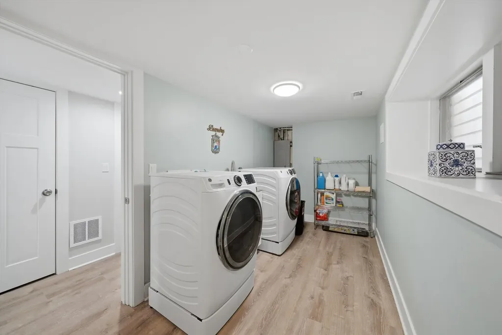 1755 North New England Avenue Chicago IL 60707