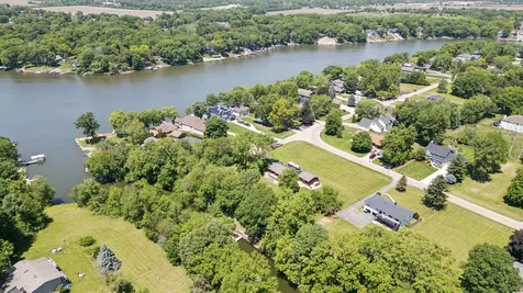 1598 Lake Holiday Drive Lake Holiday IL 60548
