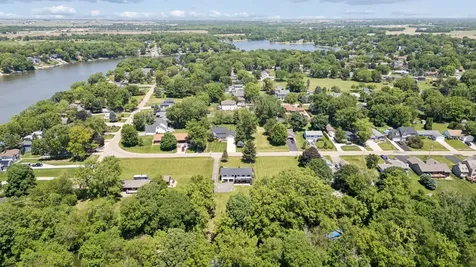 1598 Lake Holiday Drive Lake Holiday IL 60548