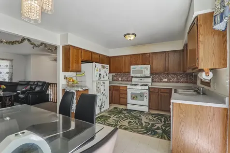 1938 North Jackson Street Waukegan IL 60087