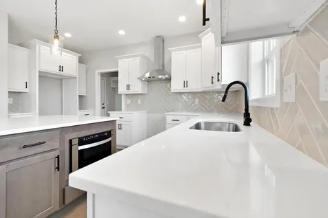 1812 Sunny Acres Road Mahomet IL 61853