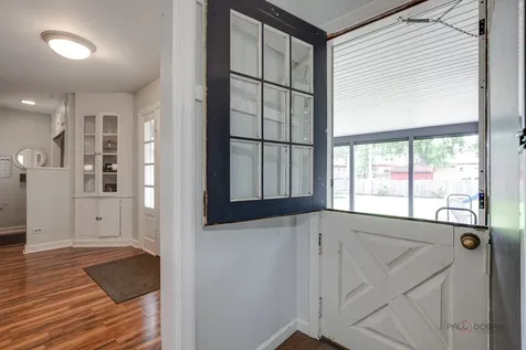 213 North Emerson Street Mount Prospect IL 60056