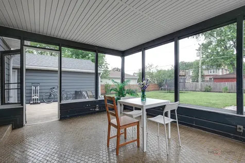 213 North Emerson Street Mount Prospect IL 60056