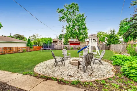 213 North Emerson Street Mount Prospect IL 60056