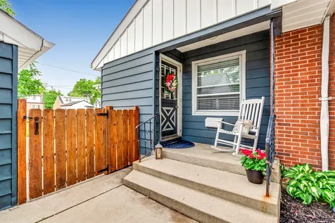213 North Emerson Street Mount Prospect IL 60056