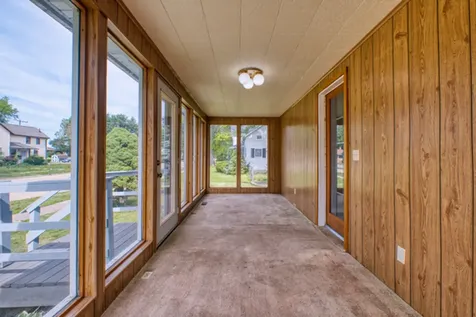 922 9TH Avenue Fulton IL 61252