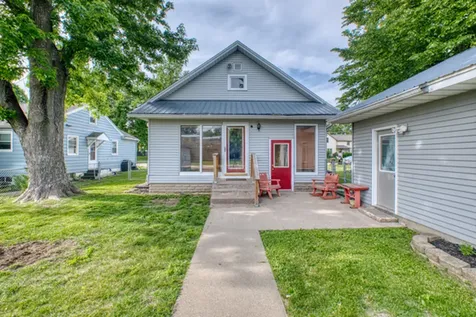 922 9TH Avenue Fulton IL 61252