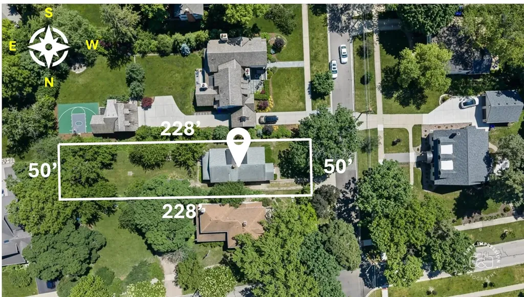 285 Forest Avenue Glen Ellyn IL 60137