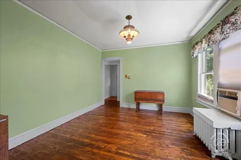 285 Forest Avenue Glen Ellyn IL 60137