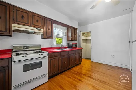 285 Forest Avenue Glen Ellyn IL 60137
