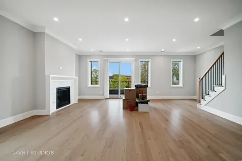 4819 North Ashland Avenue Chicago IL 60640