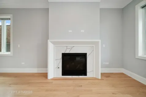 4819 North Ashland Avenue Chicago IL 60640