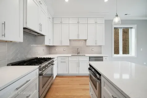 4819 North Ashland Avenue Chicago IL 60640