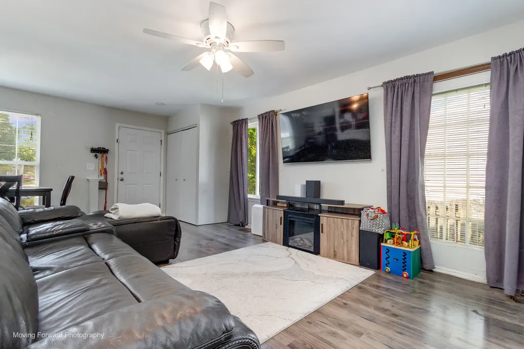 22104 West Miller Drive Plainfield IL 60544