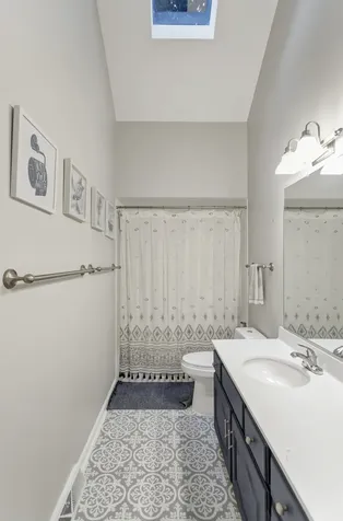 985 Chapel Court N Glen Ellyn IL 60137