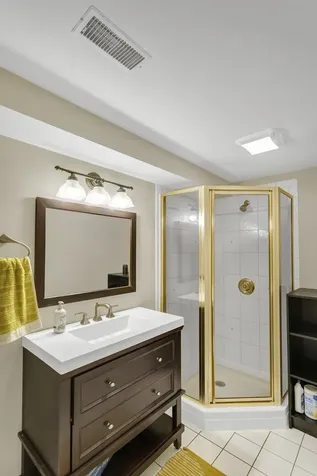985 Chapel Court N Glen Ellyn IL 60137