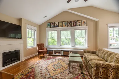 4519 North Sacramento Avenue Chicago IL 60625