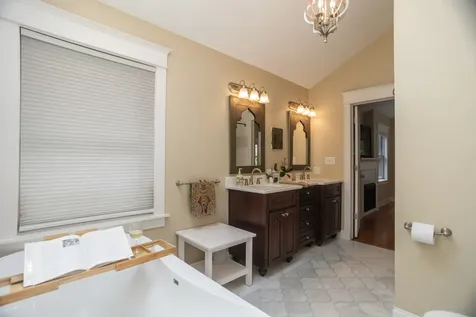 4519 North Sacramento Avenue Chicago IL 60625
