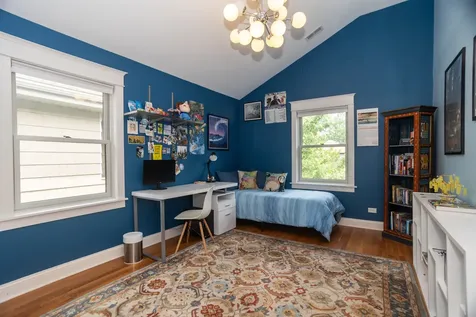 4519 North Sacramento Avenue Chicago IL 60625