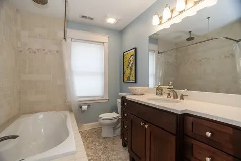 4519 North Sacramento Avenue Chicago IL 60625