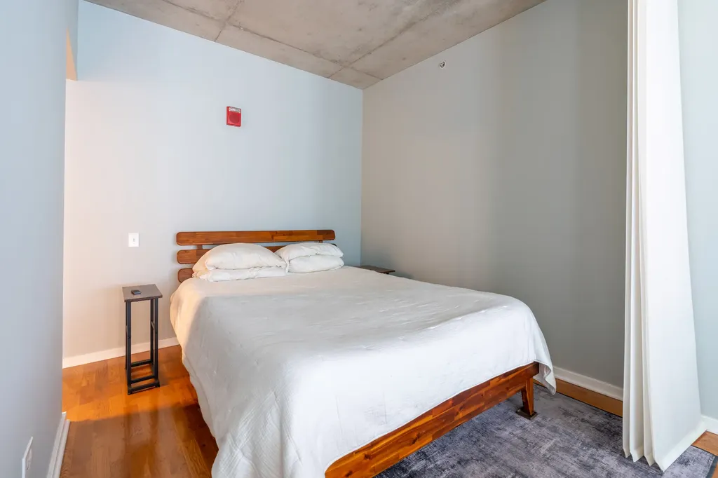 659 West Randolph Street Chicago IL 60661