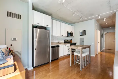 659 West Randolph Street Chicago IL 60661