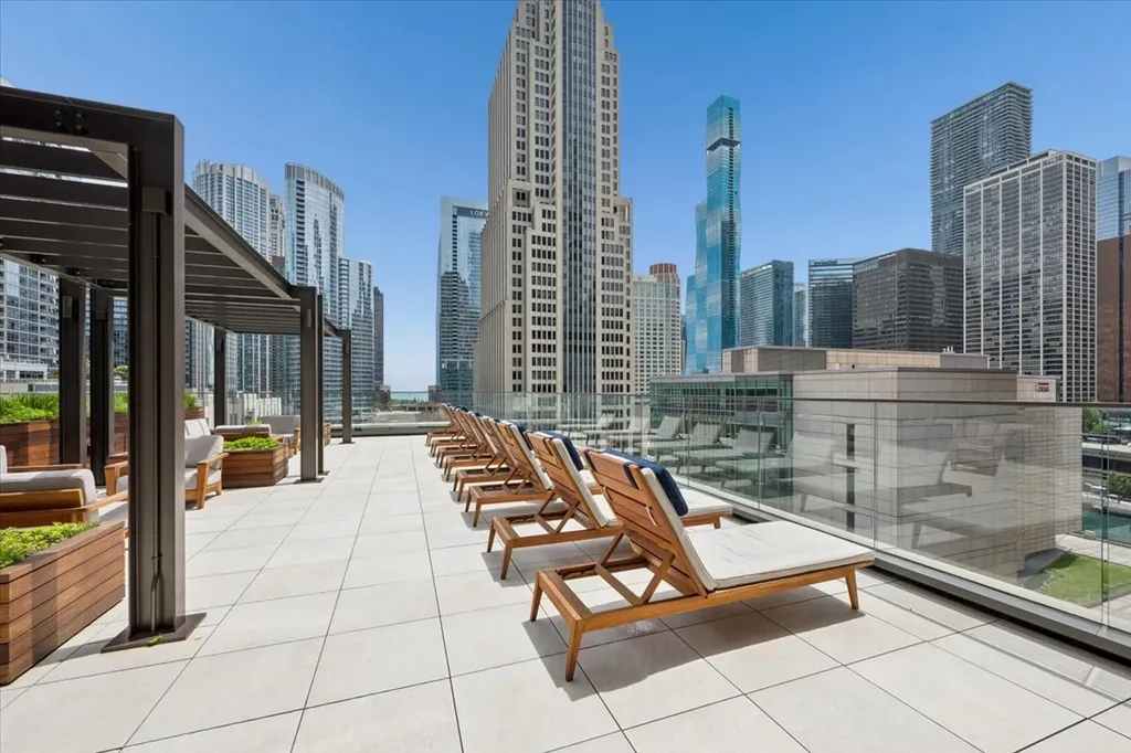 435 North Michigan Avenue Chicago IL 60611