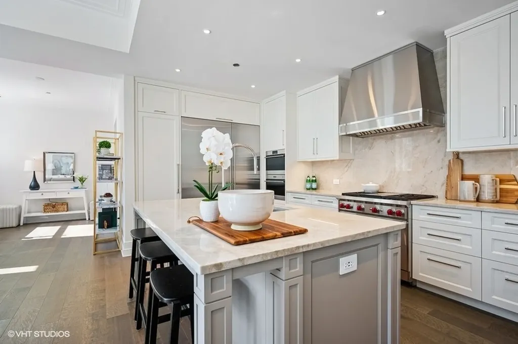 435 North Michigan Avenue Chicago IL 60611
