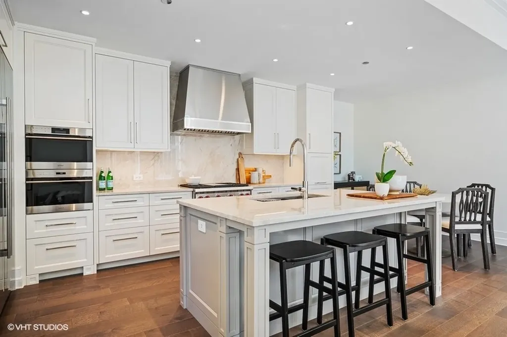 435 North Michigan Avenue Chicago IL 60611