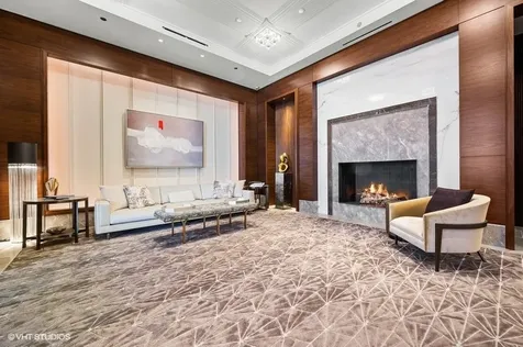 435 North Michigan Avenue Chicago IL 60611