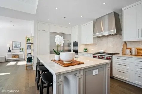 435 North Michigan Avenue Chicago IL 60611