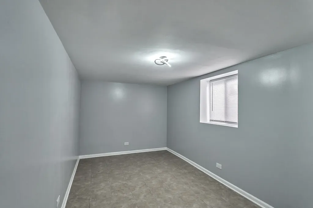 1452 West 71st Street Chicago IL 60636