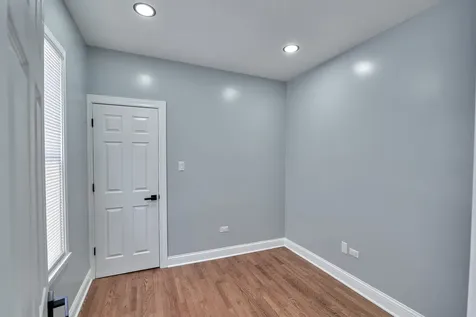 1452 West 71st Street Chicago IL 60636
