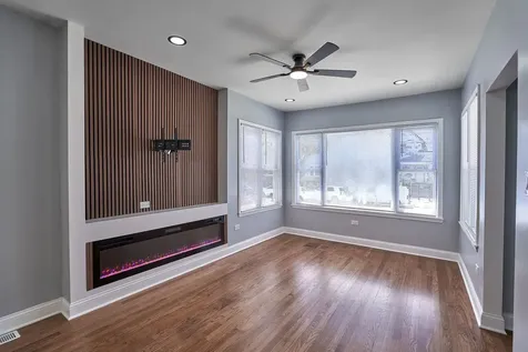 1452 West 71st Street Chicago IL 60636