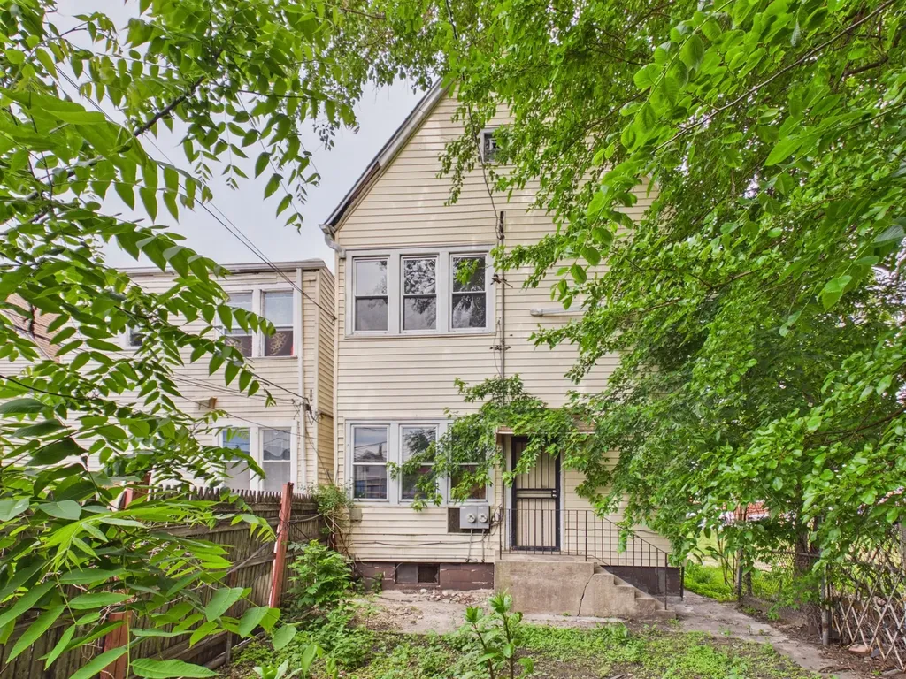 4734 South Racine Avenue Chicago IL 60609