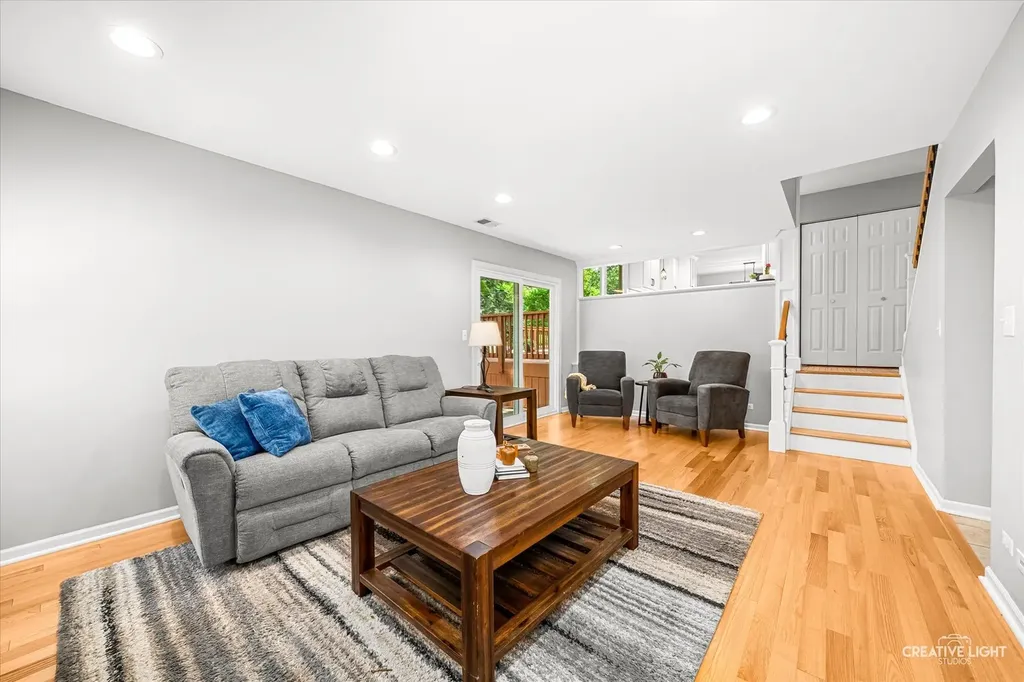 5S652 Hummingbird Lane Naperville IL 60540