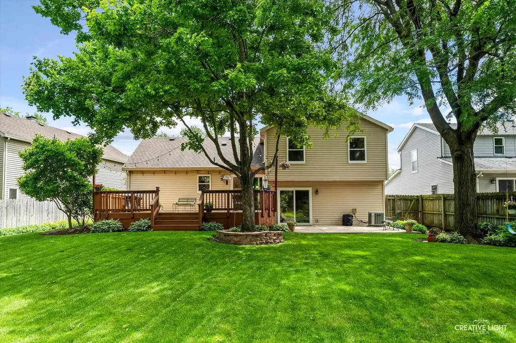 5S652 Hummingbird Lane Naperville IL 60540