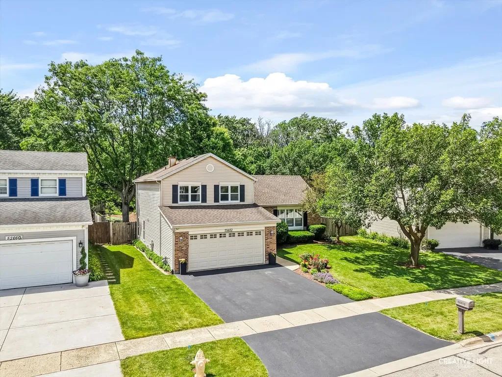 5S652 Hummingbird Lane Naperville IL 60540